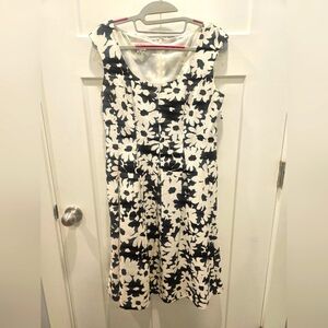 Kasper Black White Floral Sleeveless A-Line Dress Size 4 Career Church Wedding